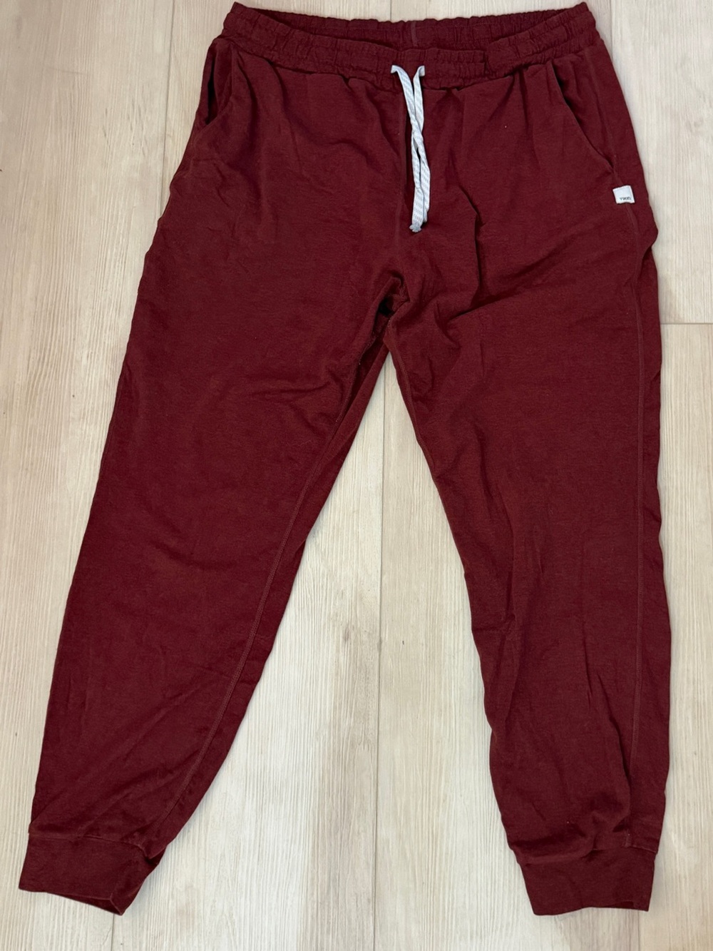 Vuori Women’s Maroon Drawstring Jogger Pants